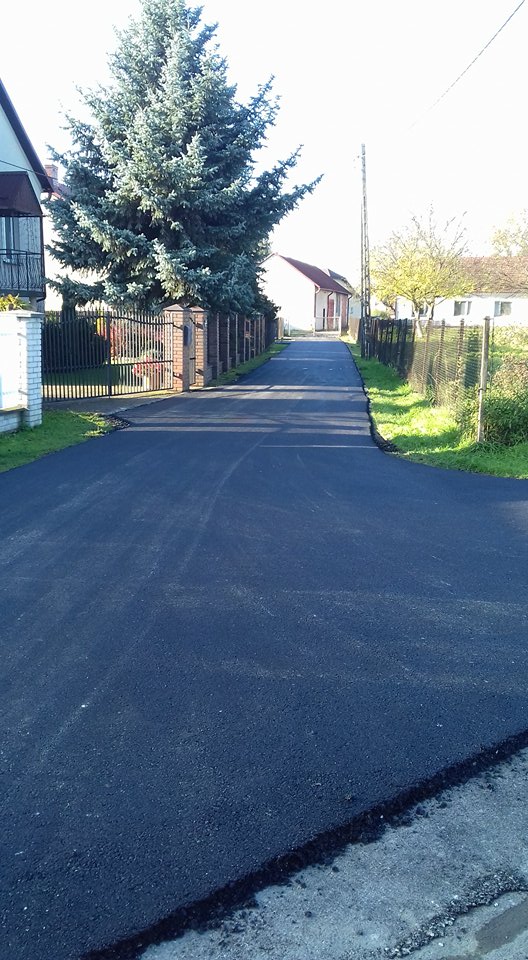 Asfaltowanie, ul. Poręby, Niepołomice