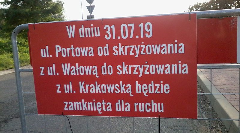 Utrudnienia w ruchu, ulica Portowa, Niepołomice
